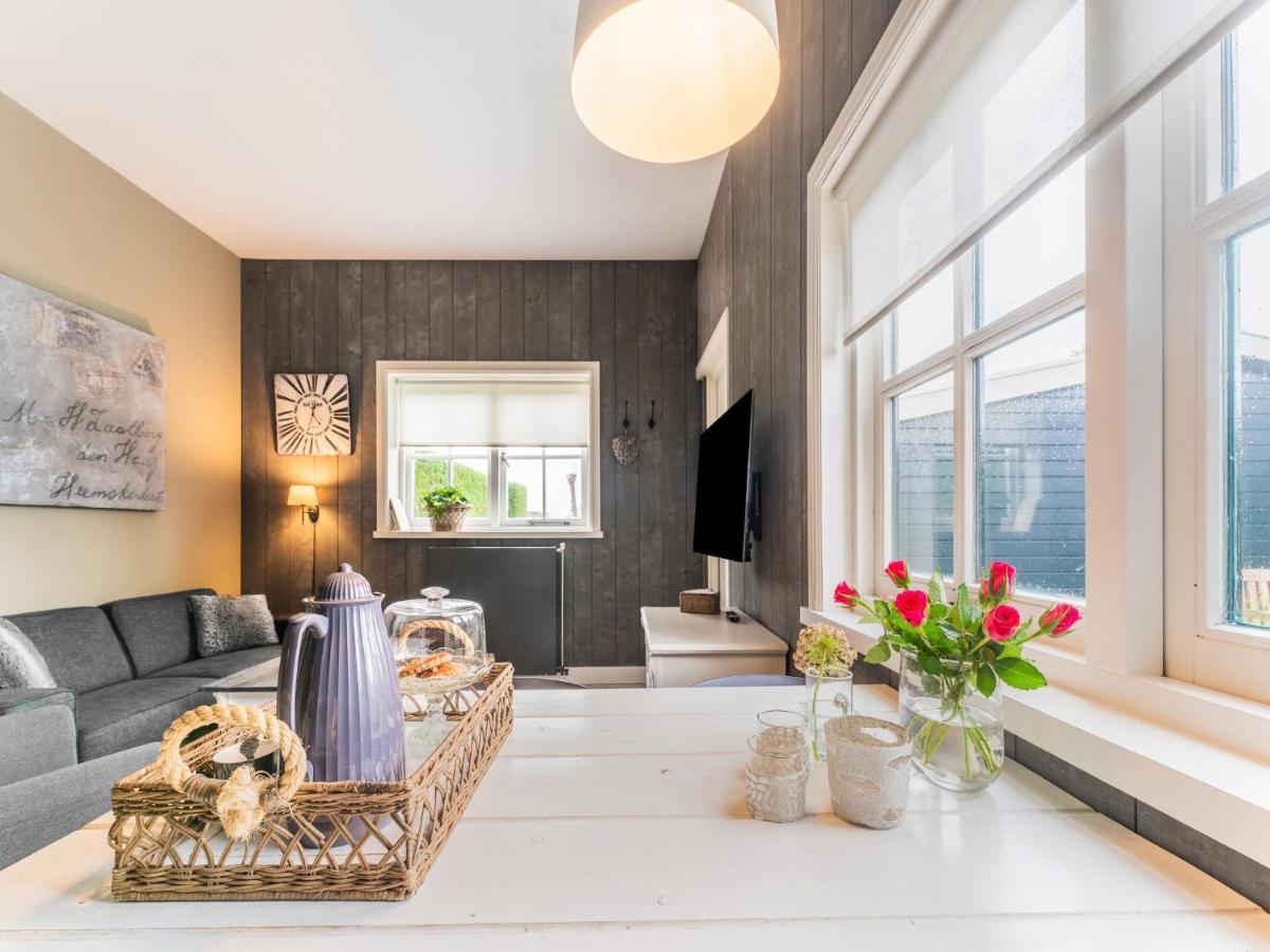Quaint Summer Holiday Home In Egmond Binnen ภายนอก รูปภาพ