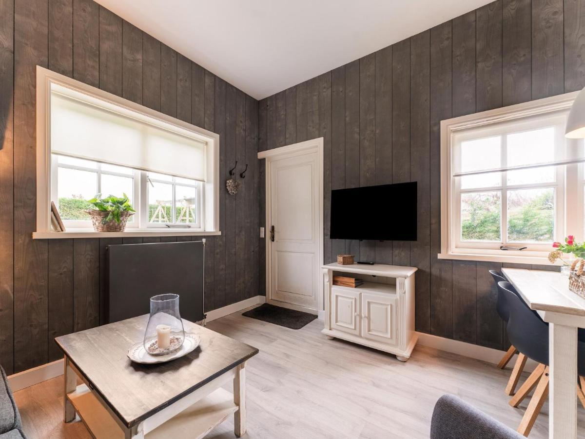 Quaint Summer Holiday Home In Egmond Binnen ภายนอก รูปภาพ